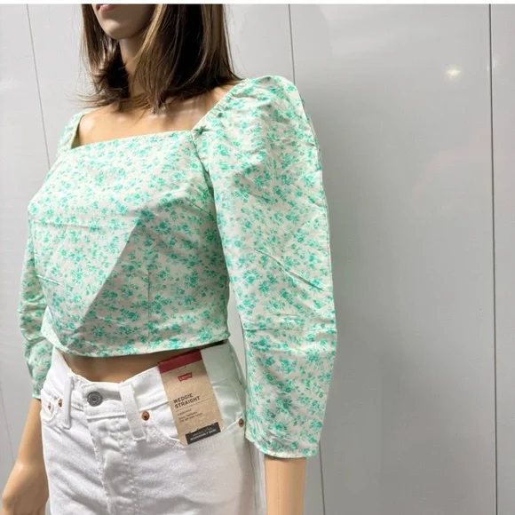 Levi’s Puff Sleeve Floral Crop Top Size Large - Picture 6 of 7